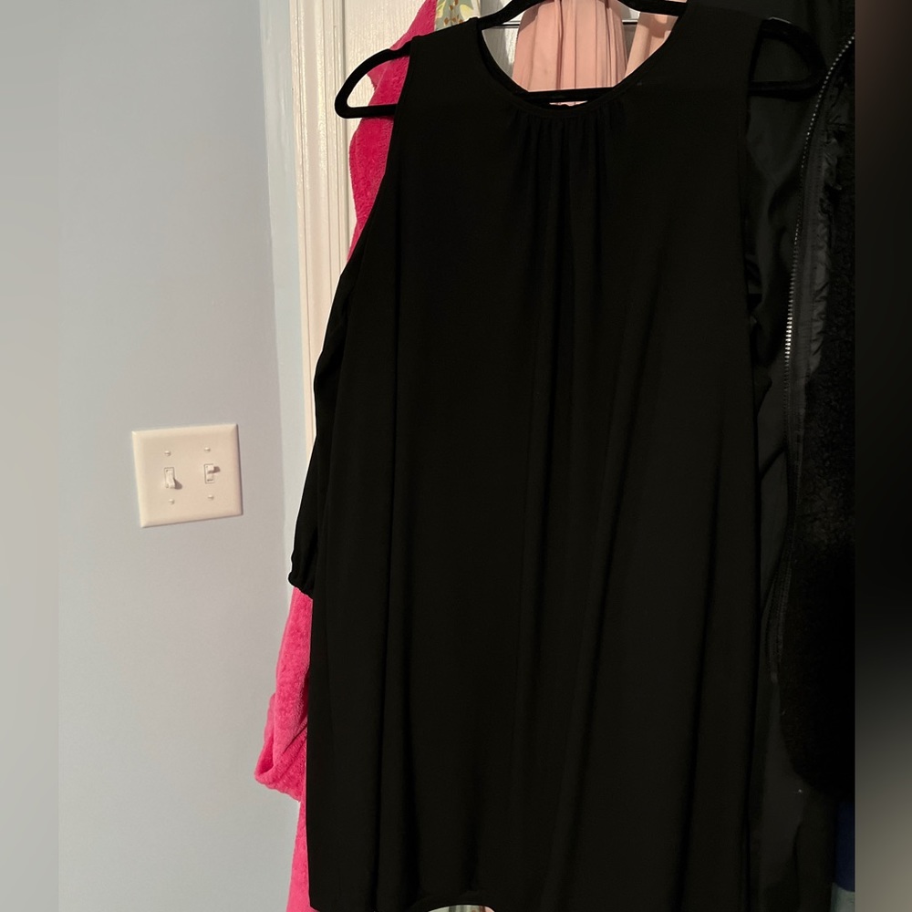 NY & Company Black Cold Shoulder Dress
